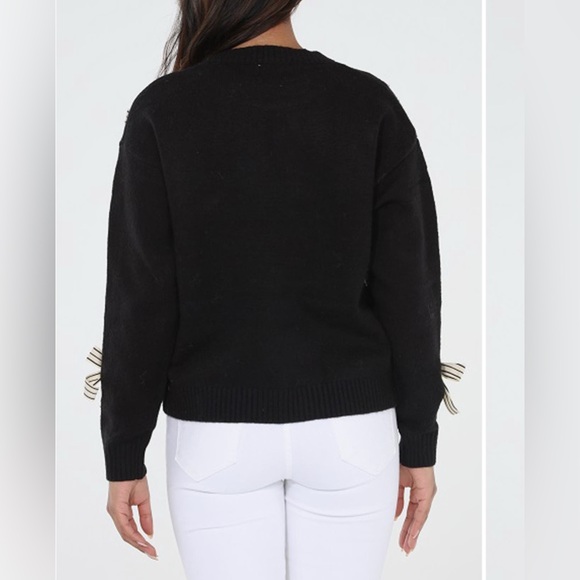 Chic Black Crew Neck, Bow Sweater - Picture 2 of 10